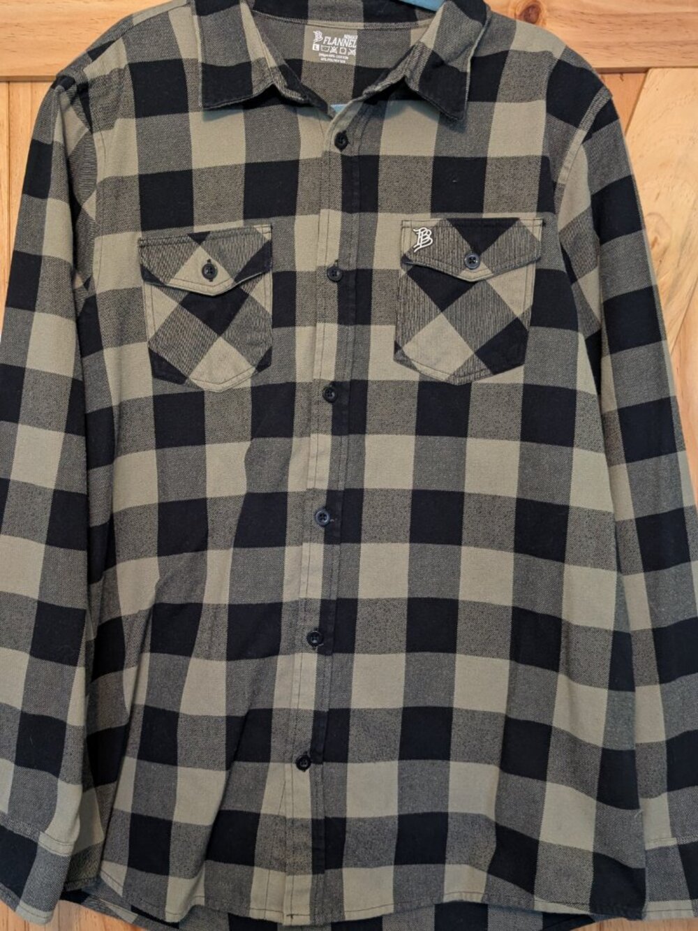 Independent Trading Company Black Plaid Flannel Shirt Size L - Picture 2 of 6